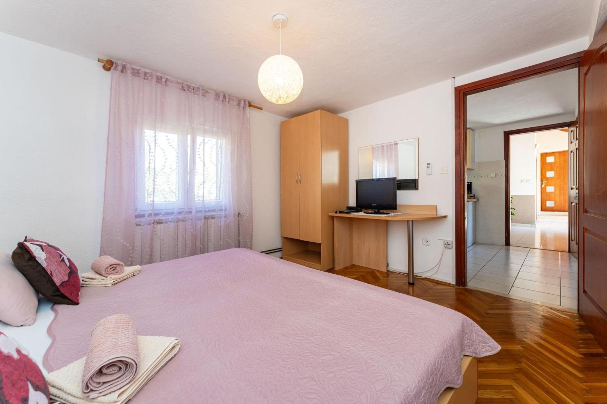 Apartments Adriana ستاريغغاد باكلينتسا الغرفة الصورة
