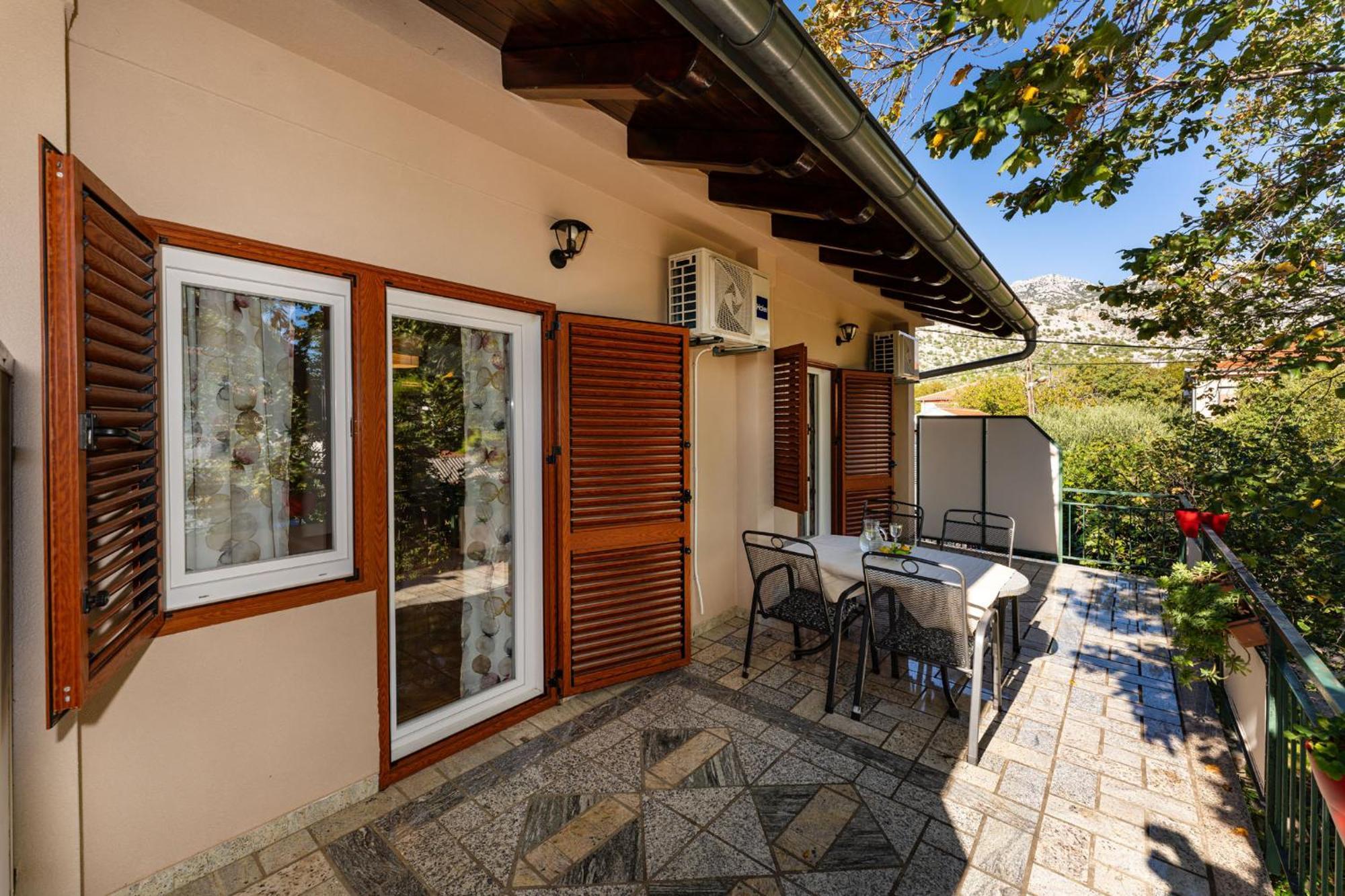 Apartments Adriana ستاريغغاد باكلينتسا المظهر الخارجي الصورة